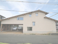 大屋根のある家